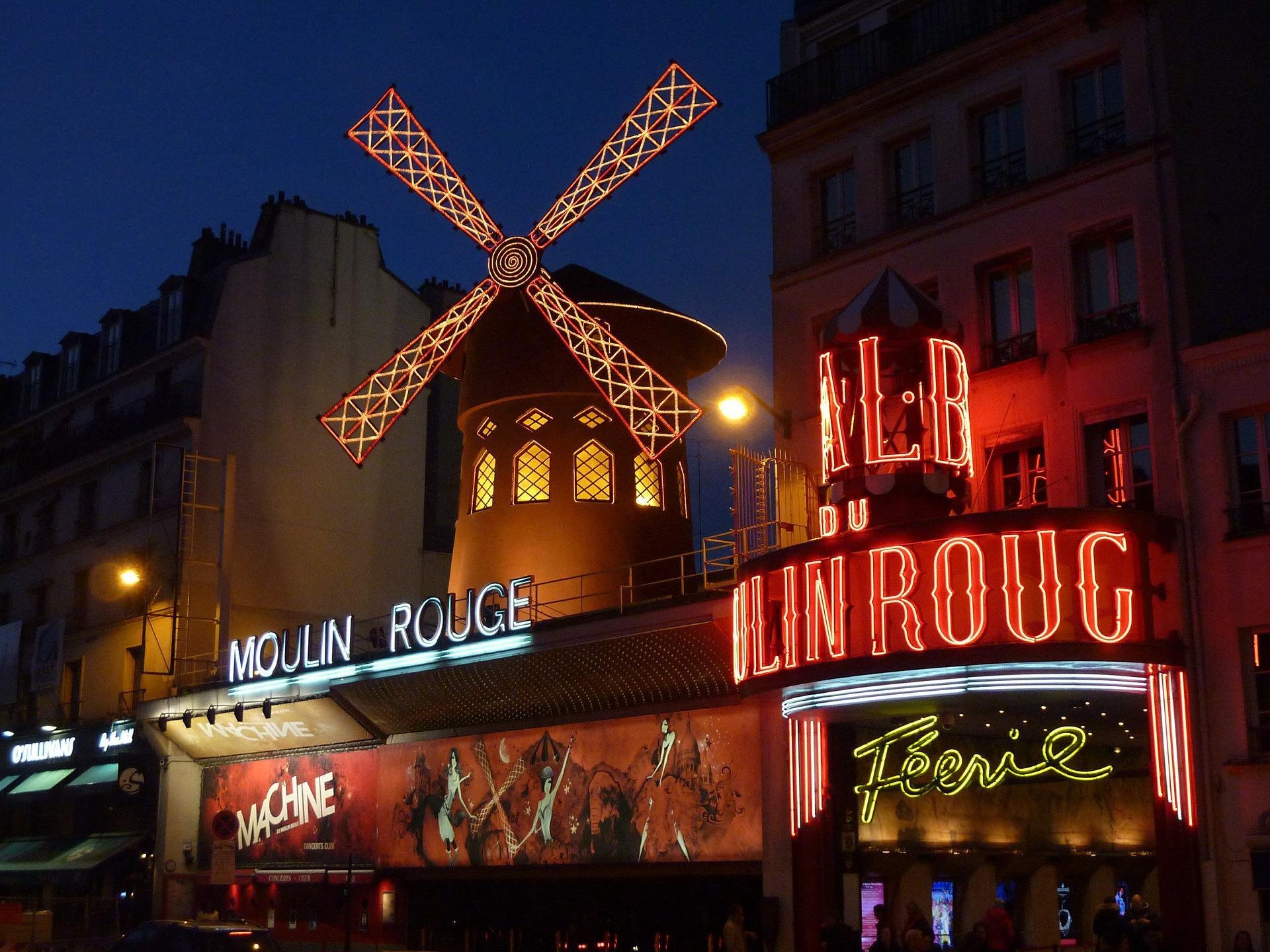 Les Rives de Notre Dame | Moulin Rouge